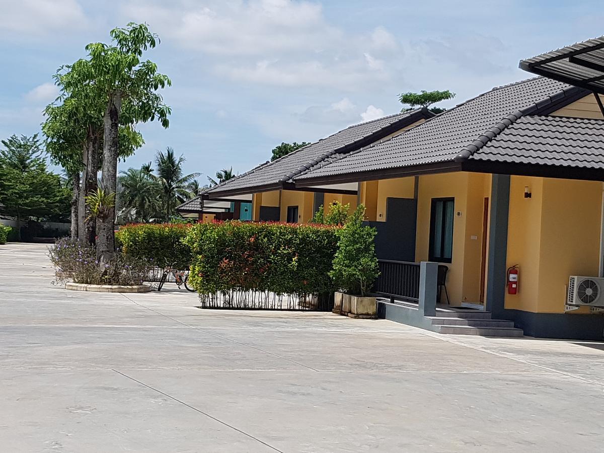 Nicasio Hotel Csumphon Kültér fotó